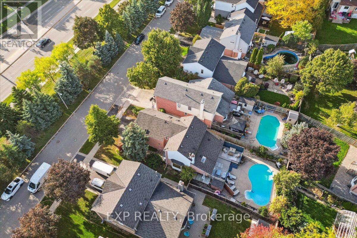 1173 Bridlewood Trail, Oakville, Ontario  L6M 2L3 - Photo 39 - W12463166
