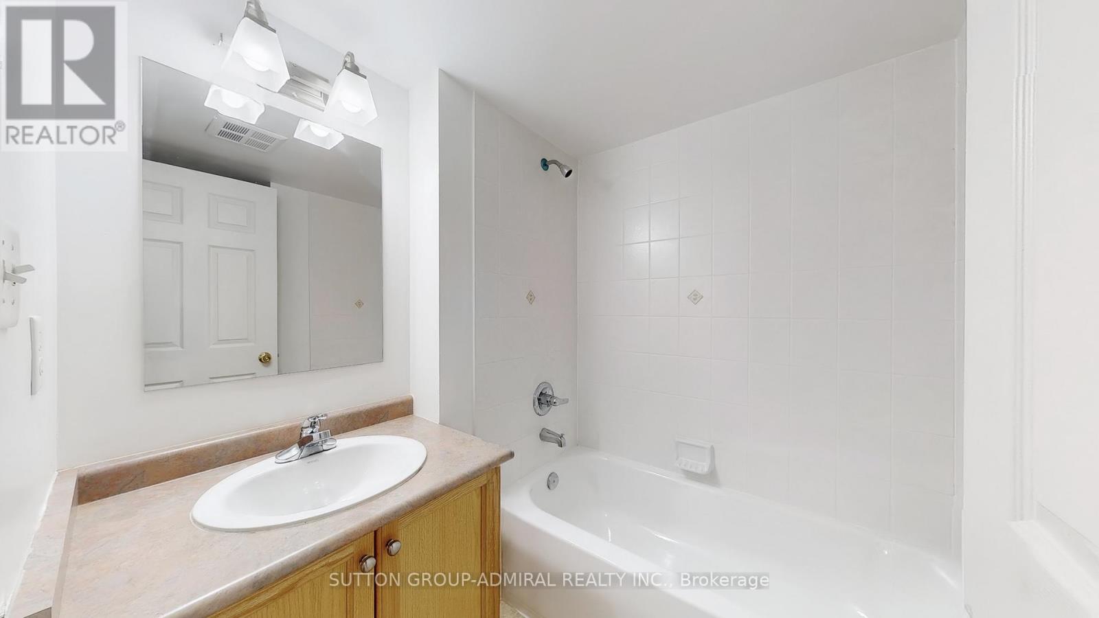91 - 37 Four Winds Drive, Toronto, Ontario  M3J 1K7 - Photo 28 - W12463179