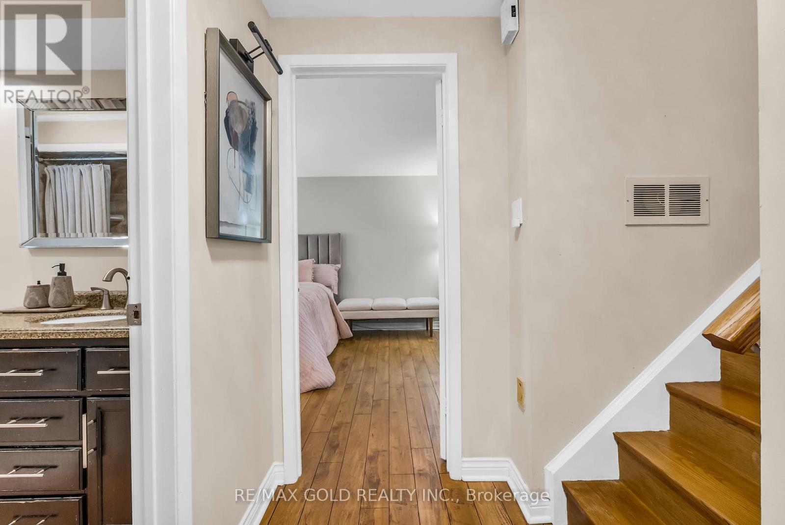 7 - 3065 Lenester Drive, Mississauga, Ontario  L5C 2B8 - Photo 16 - W12463187