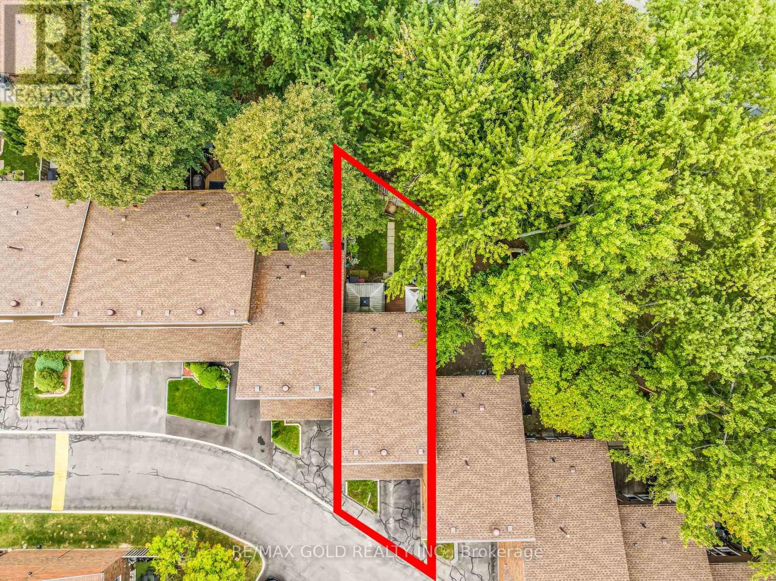 7 - 3065 Lenester Drive, Mississauga, Ontario  L5C 2B8 - Photo 2 - W12463187