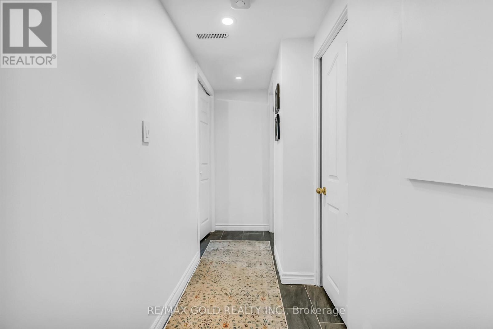 7 - 3065 Lenester Drive, Mississauga, Ontario  L5C 2B8 - Photo 28 - W12463187