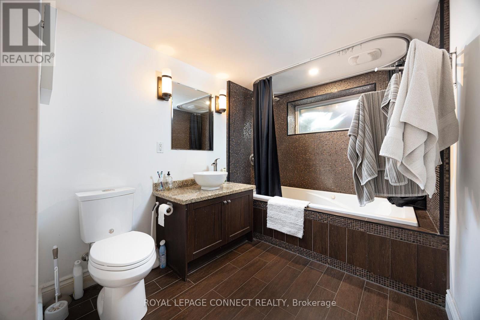 123 High Park Avenue, Toronto, Ontario  M6P 2S3 - Photo 33 - W12463198
