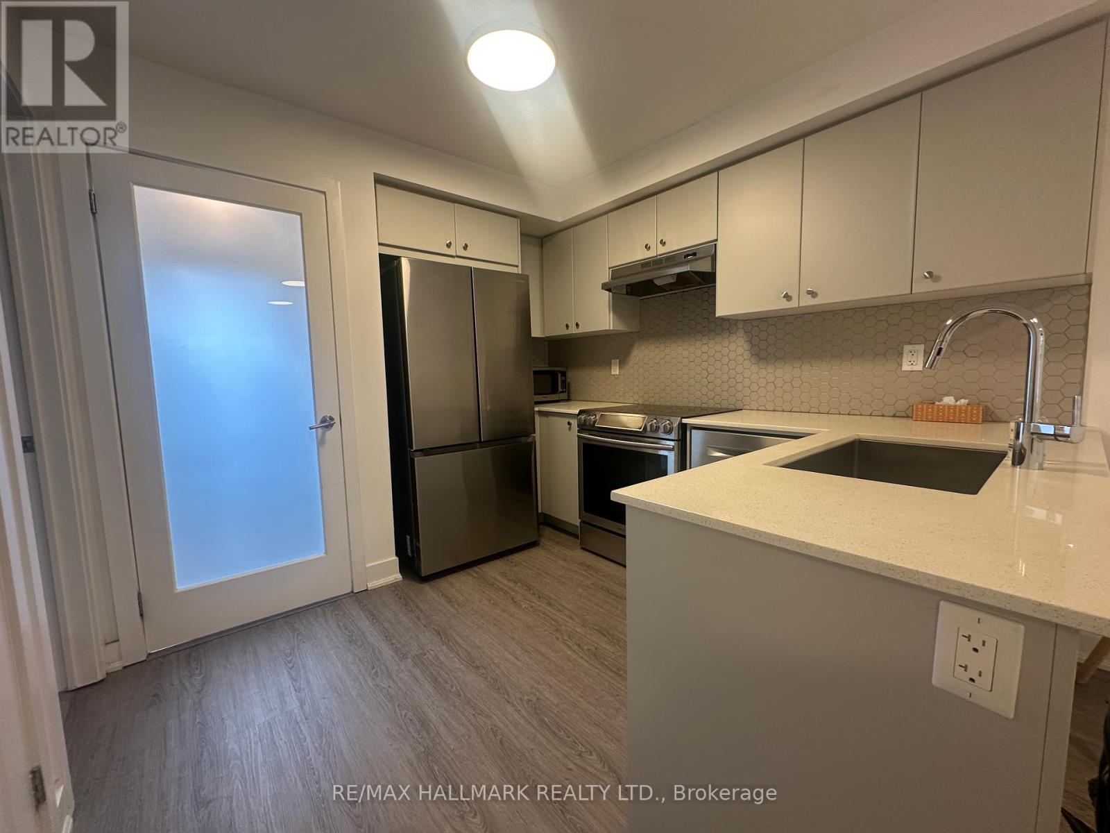 418 - 8 Drummond Street, Toronto, Ontario  M8V 1Y8 - Photo 9 - W12463204