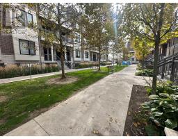 418 - 8 DRUMMOND STREET, Toronto, Ontario