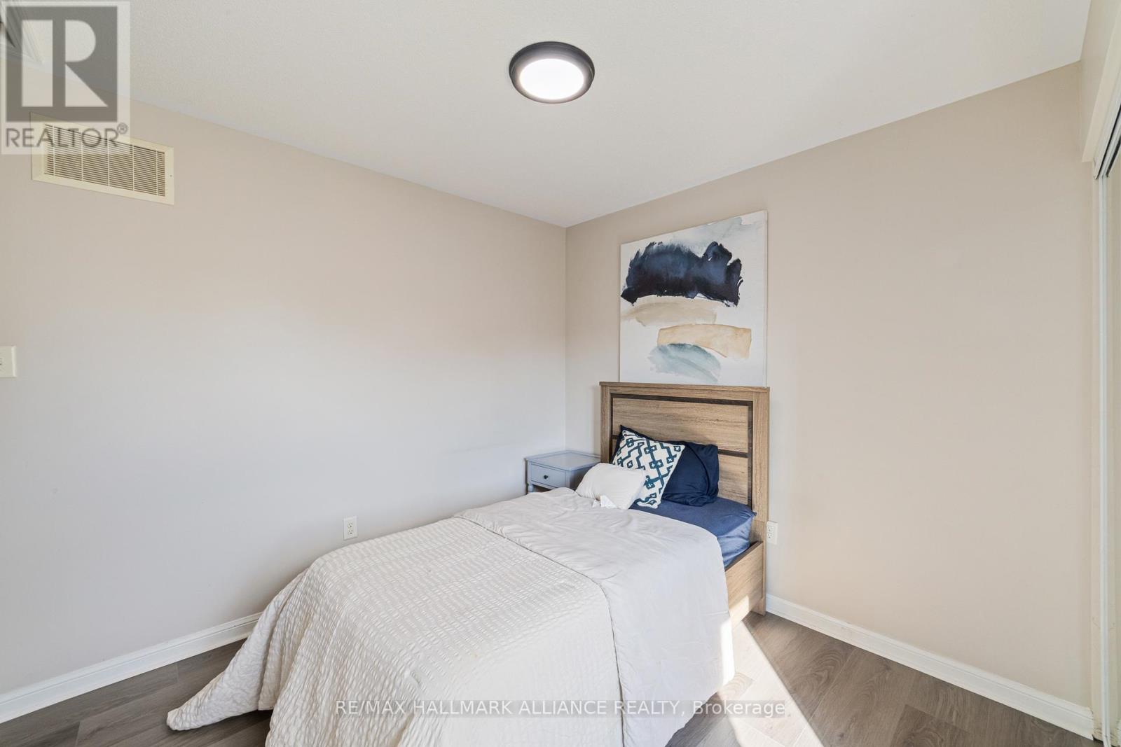 402 Schreyer Crescent, Milton, Ontario  L9T 7T2 - Photo 22 - W12463209