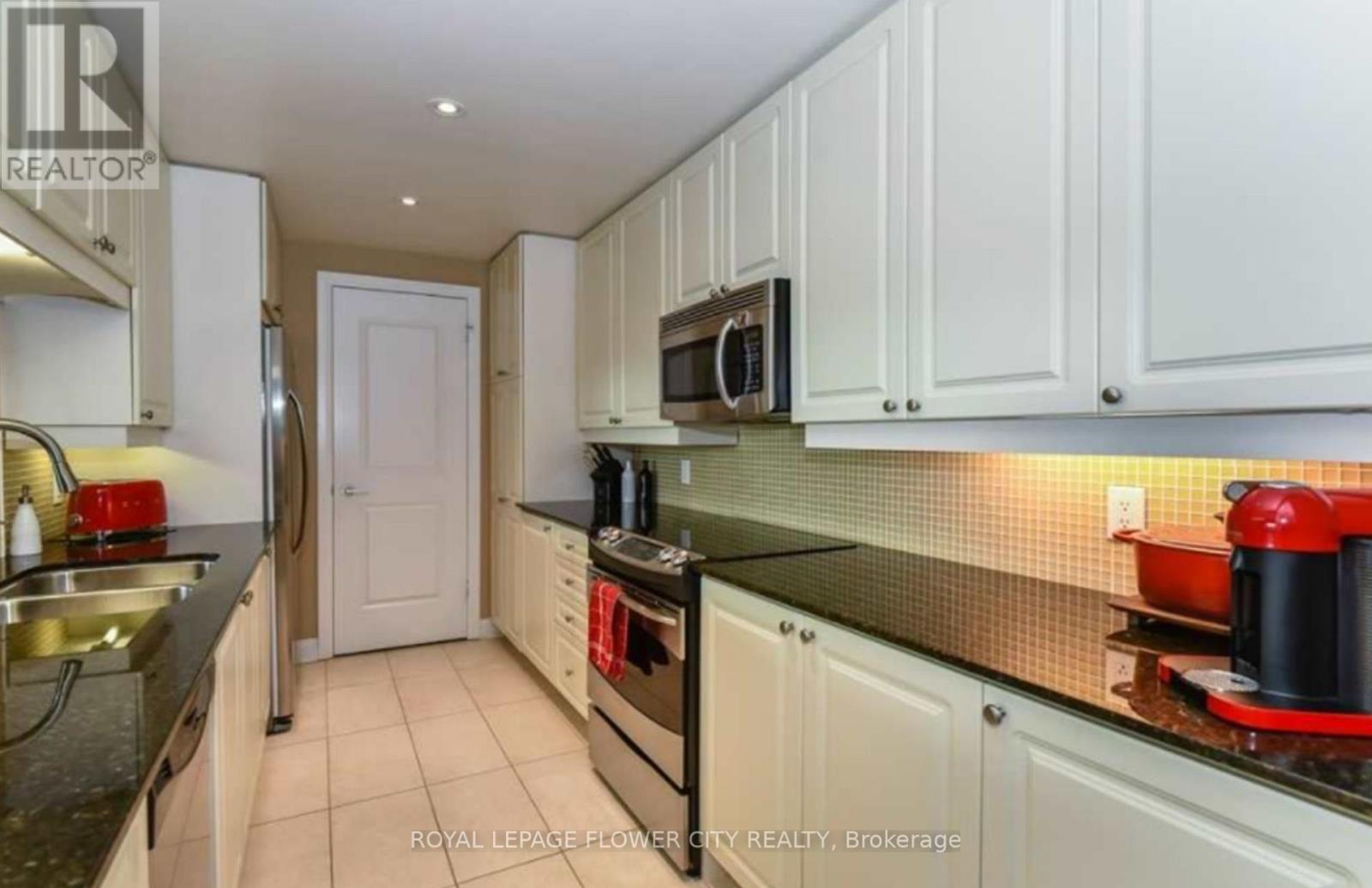 414 - 1055 Southdown Road, Mississauga, Ontario  L5J 0A3 - Photo 13 - W12463238