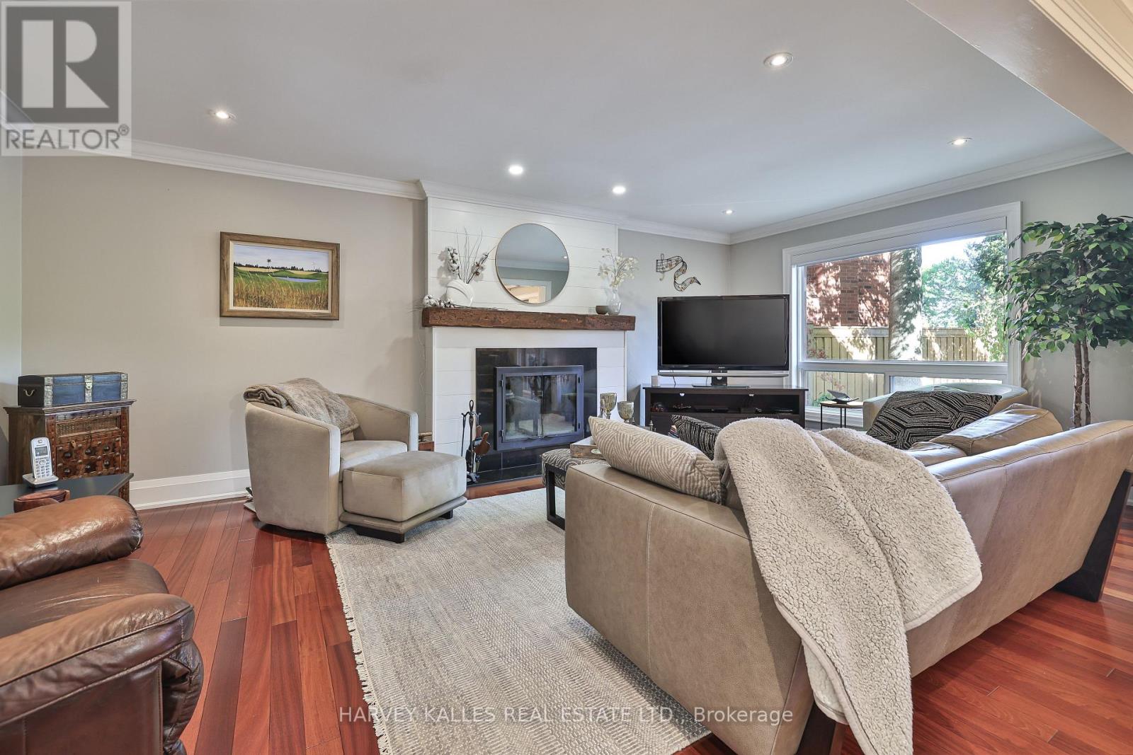 1240 Rosethorne Road, Oakville, Ontario  L6M 1H6 - Photo 13 - W12463250
