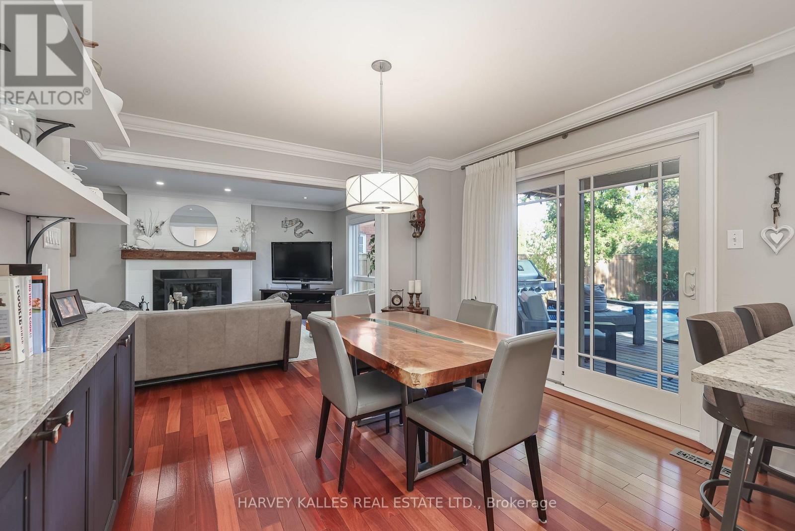 1240 Rosethorne Road, Oakville, Ontario  L6M 1H6 - Photo 17 - W12463250