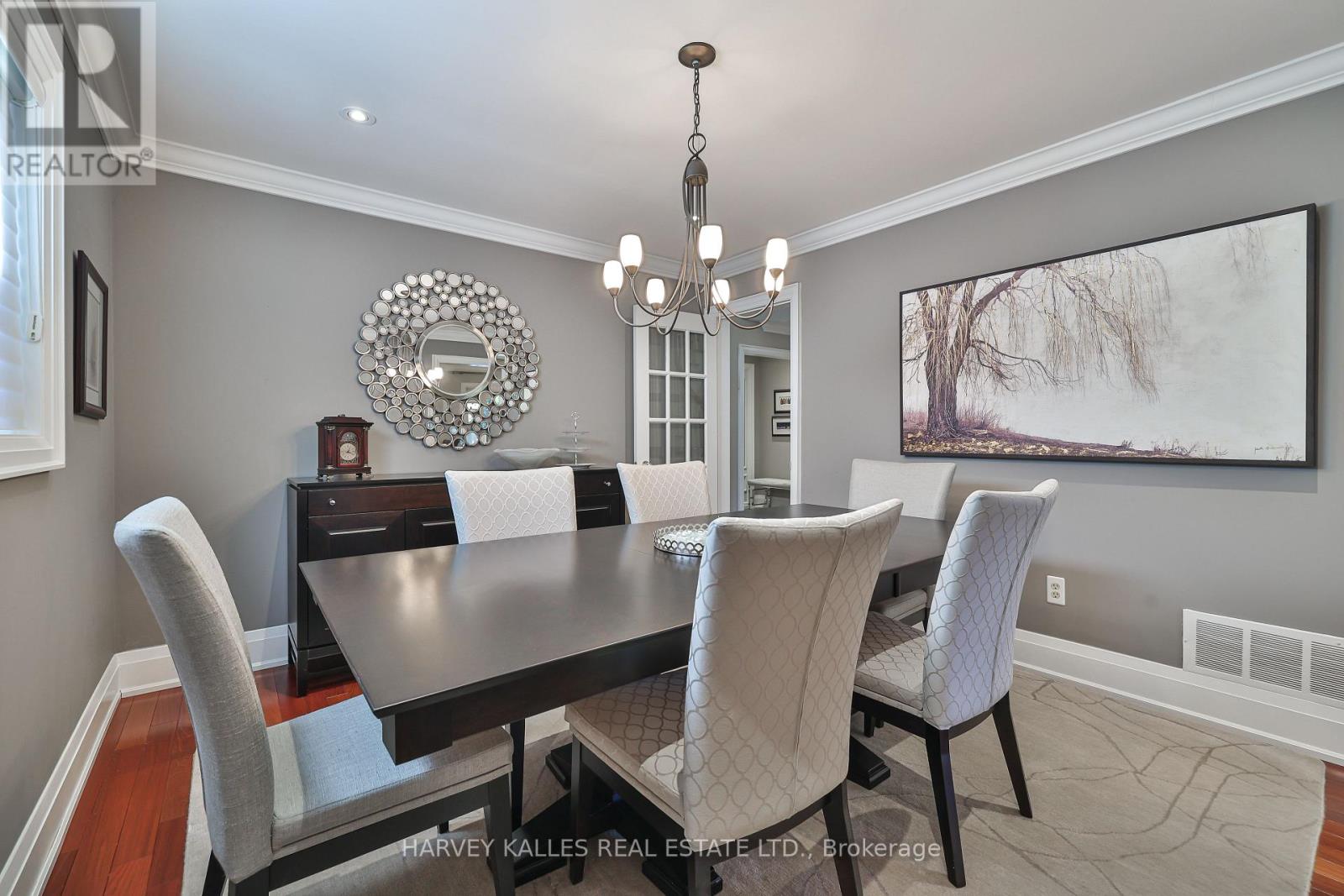 1240 Rosethorne Road, Oakville, Ontario  L6M 1H6 - Photo 22 - W12463250