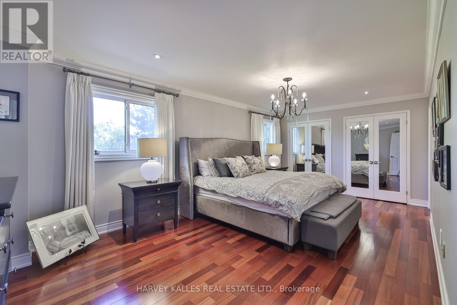 1240 Rosethorne Road, Oakville, Ontario  L6M 1H6 - Photo 32 - W12463250