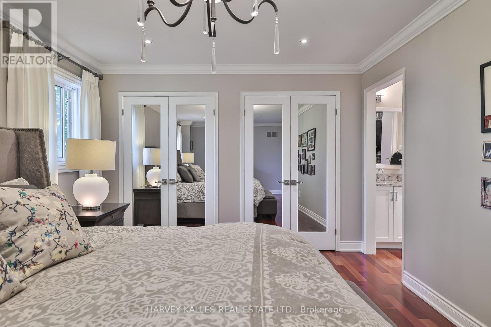 1240 Rosethorne Road, Oakville, Ontario  L6M 1H6 - Photo 34 - W12463250