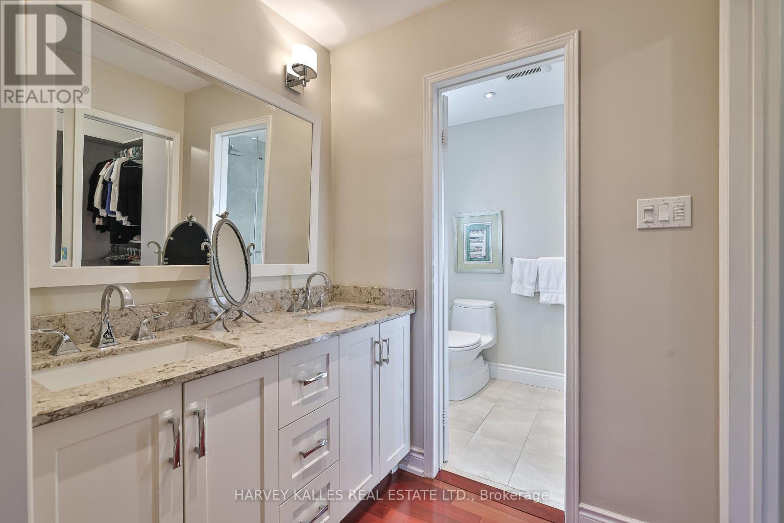 1240 Rosethorne Road, Oakville, Ontario  L6M 1H6 - Photo 35 - W12463250