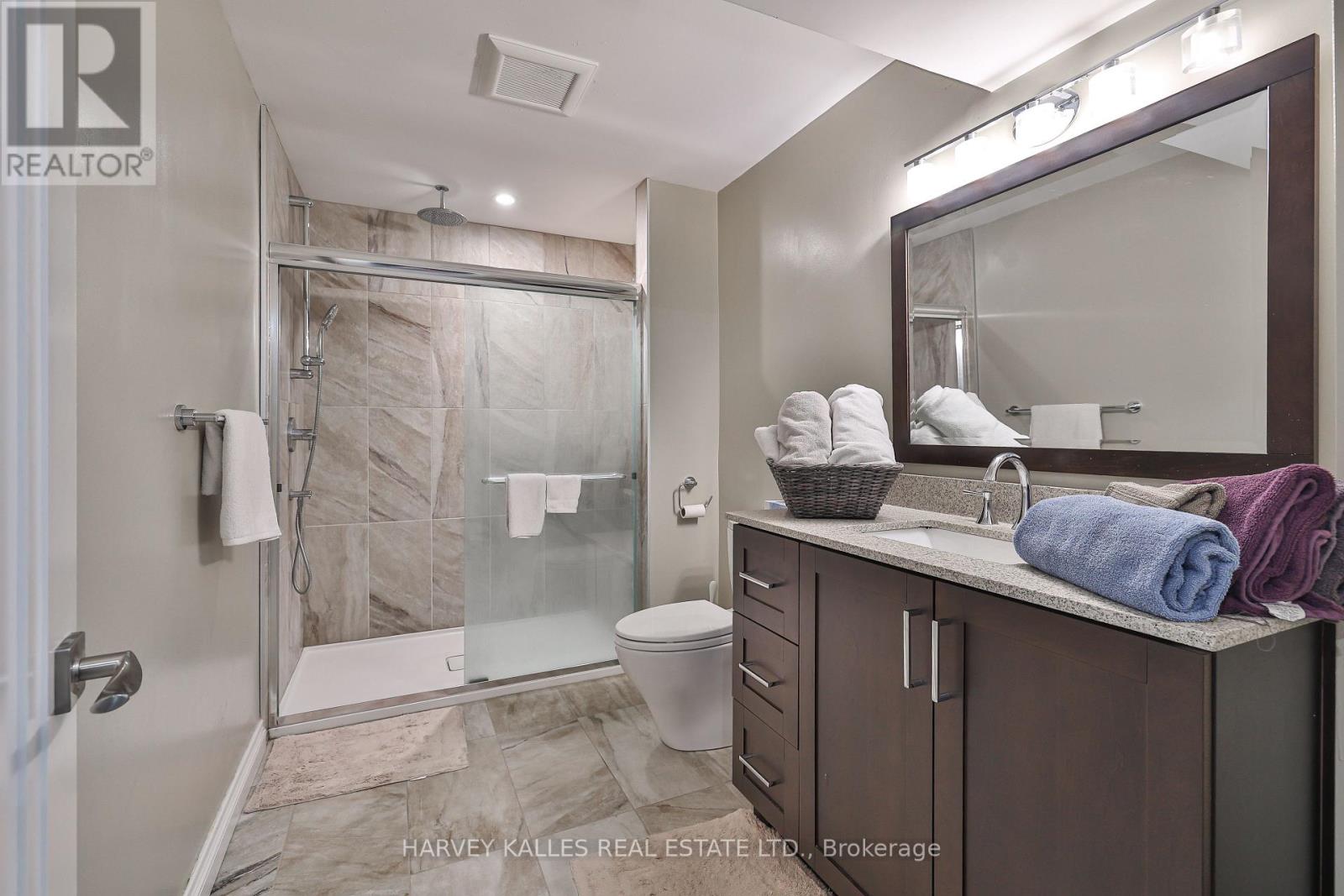 1240 Rosethorne Road, Oakville, Ontario  L6M 1H6 - Photo 42 - W12463250