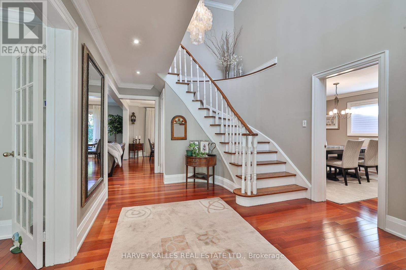 1240 Rosethorne Road, Oakville, Ontario  L6M 1H6 - Photo 6 - W12463250
