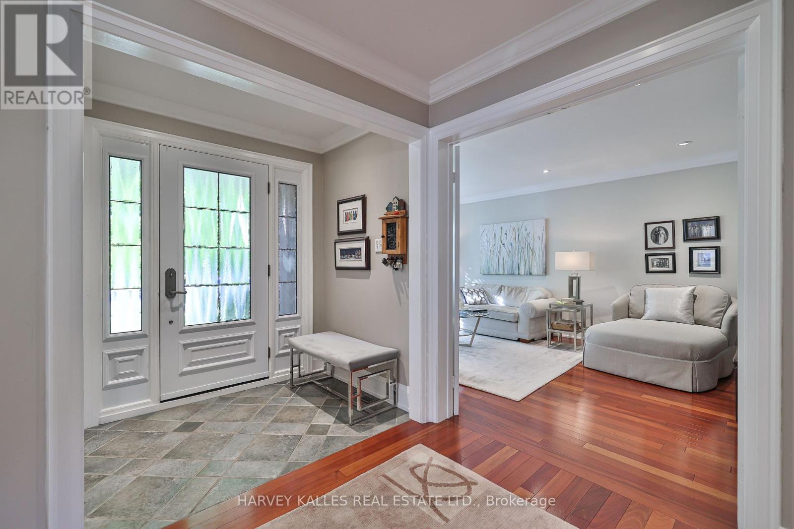 1240 Rosethorne Road, Oakville, Ontario  L6M 1H6 - Photo 7 - W12463250