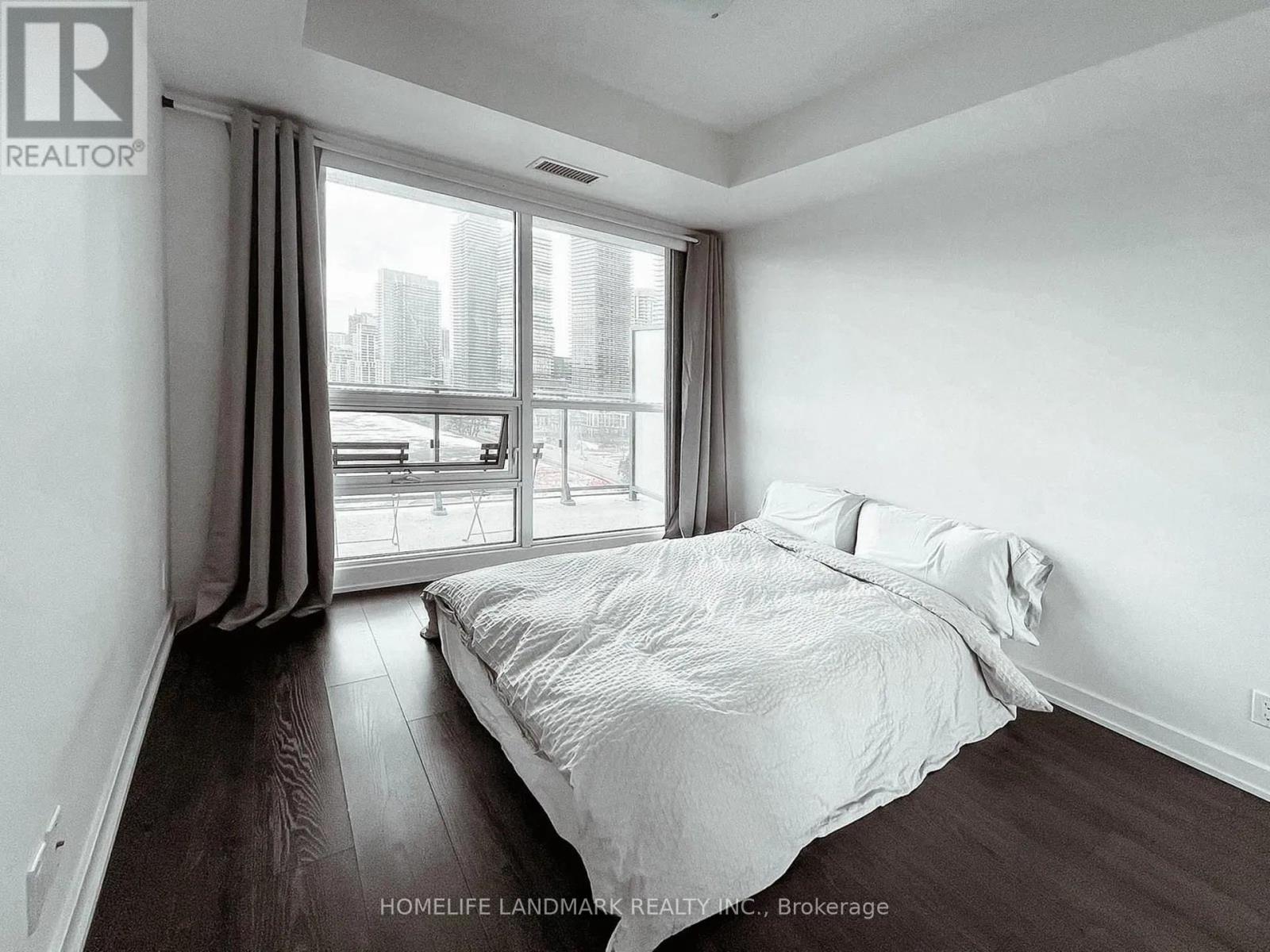 1706 - 2220 Lakeshore Boulevard W, Toronto, Ontario  M8V 0C1 - Photo 8 - W12463296