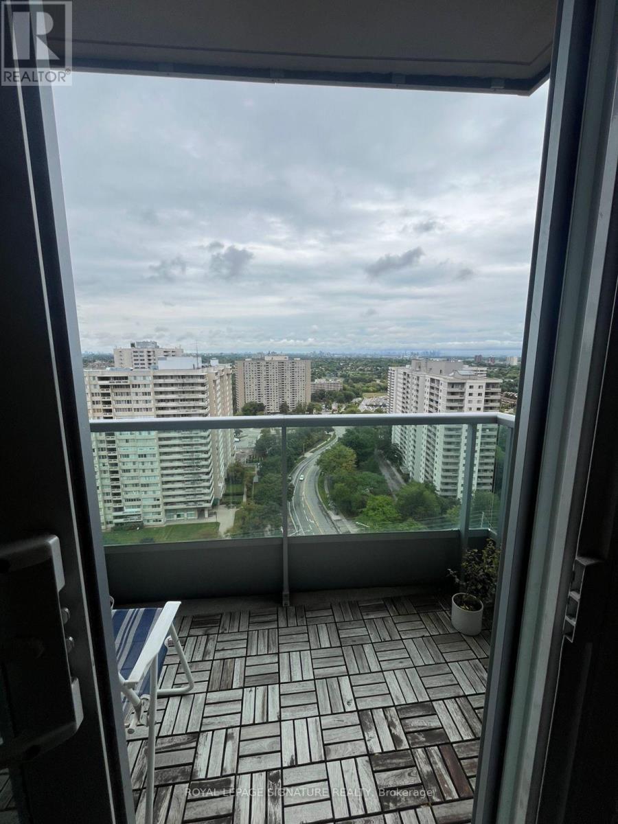 2211 - 33 Elm Drive, Mississauga, Ontario  L5B 4M2 - Photo 13 - W12463302