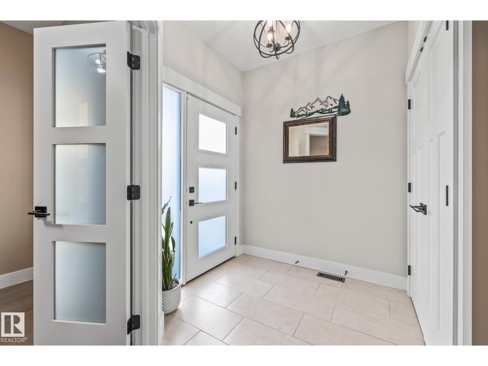 1759 Tanager Cl Nw, Edmonton, Alberta  T5S 0N2 - Photo 3 - E4462140