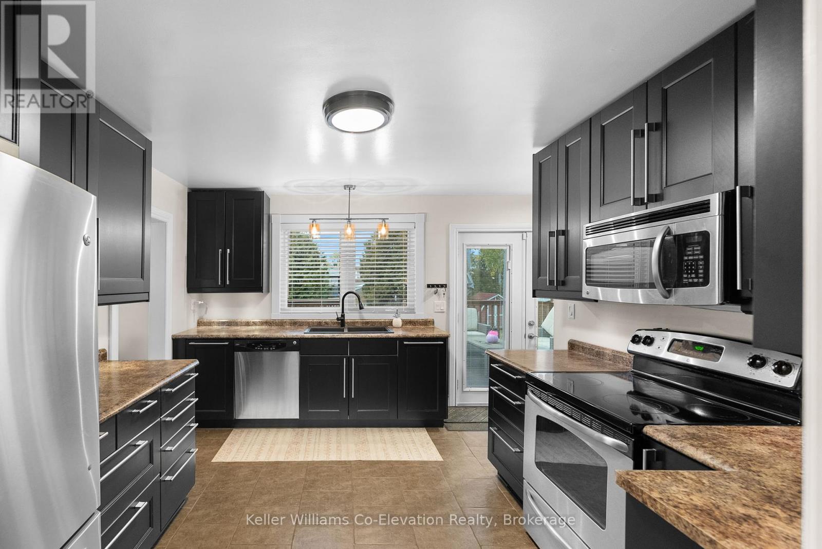 309 Notre-Dame Street W, Greater Sudbury, Ontario  P0M 1B0 - Photo 6 - X12458830