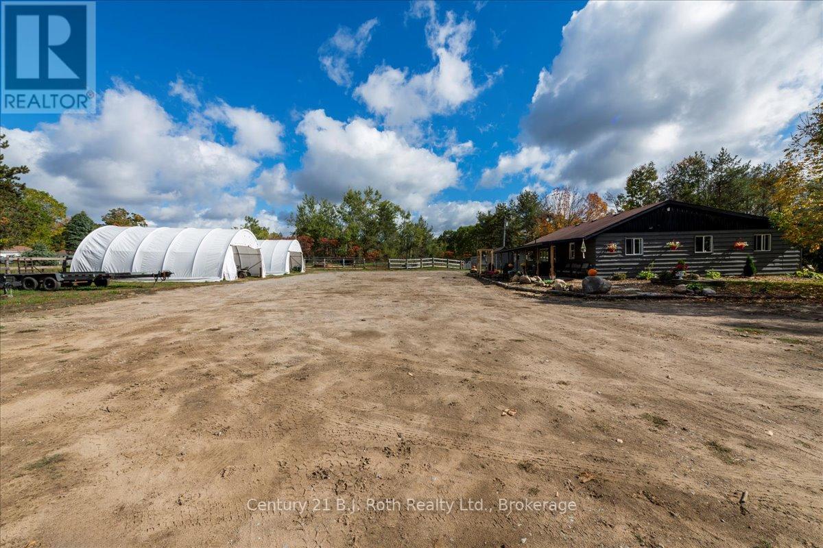 2286 Flos Ten Road E, Springwater, Ontario  L0L 1P0 - Photo 27 - S12441517