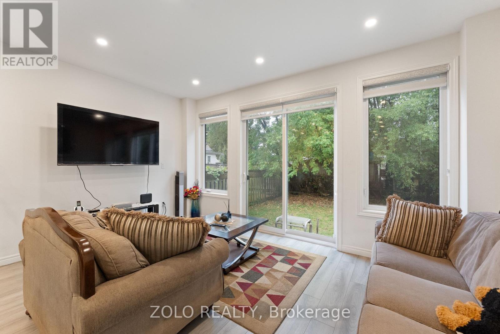535 Quebec Street, Hamilton, Ontario  L8H 6V3 - Photo 11 - X12463157