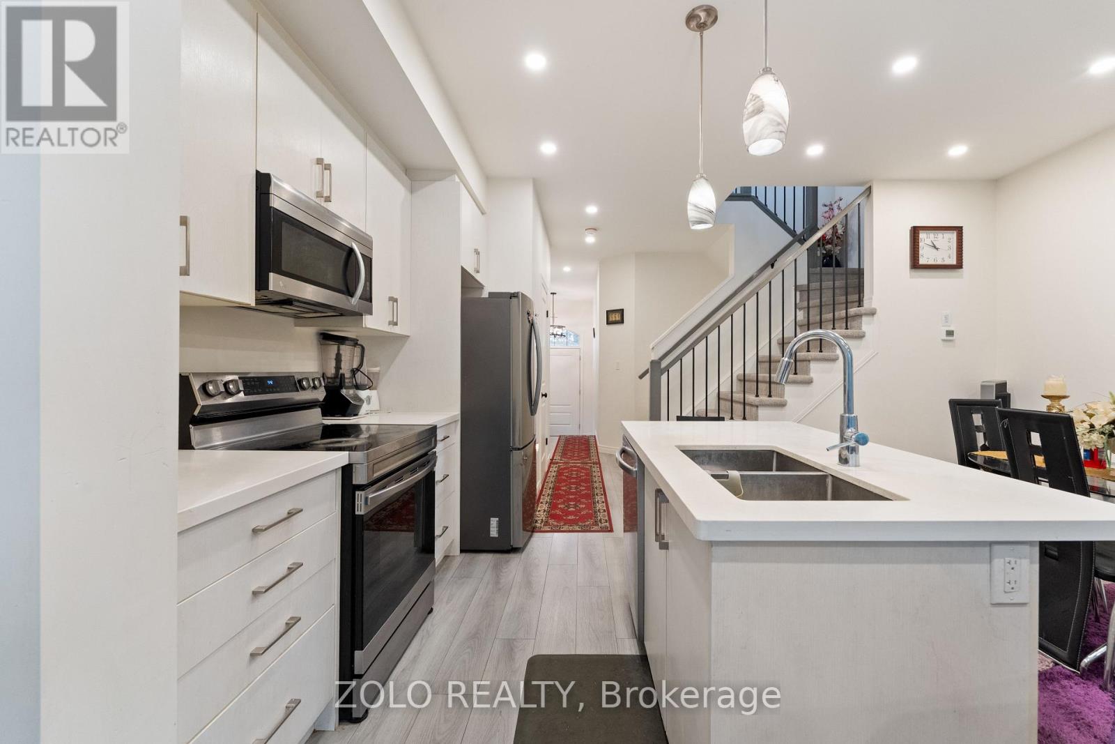 535 Quebec Street, Hamilton, Ontario  L8H 6V3 - Photo 12 - X12463157