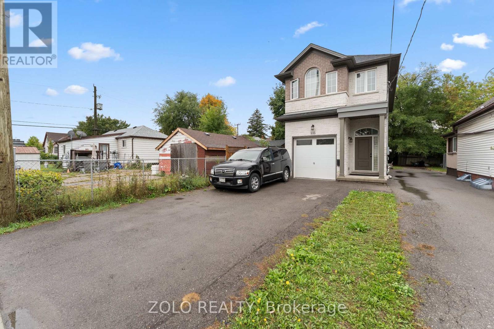 535 Quebec Street, Hamilton, Ontario  L8H 6V3 - Photo 2 - X12463157