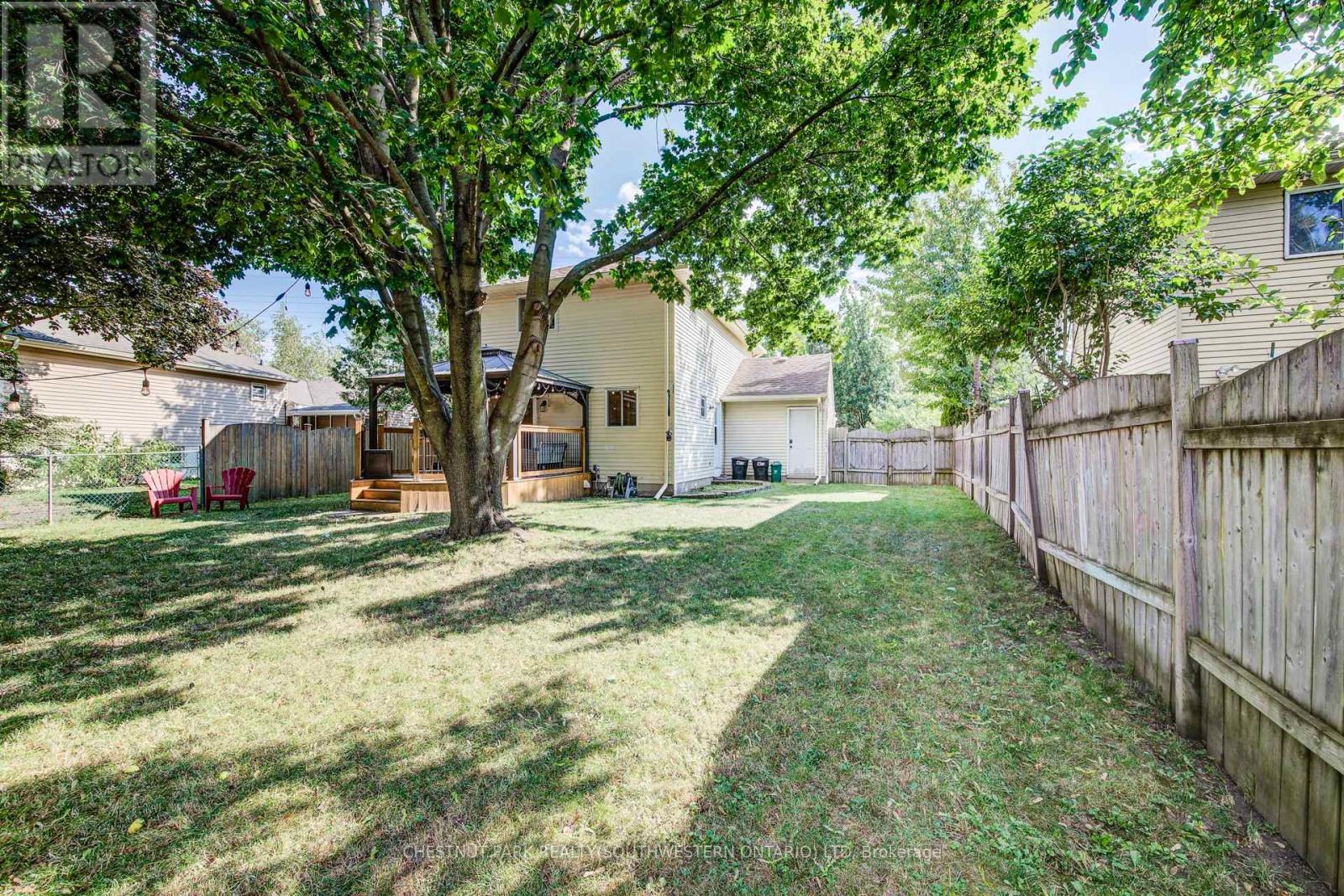 98 Rolling Meadows Drive, Kitchener, Ontario  N2N 1T6 - Photo 43 - X12463181