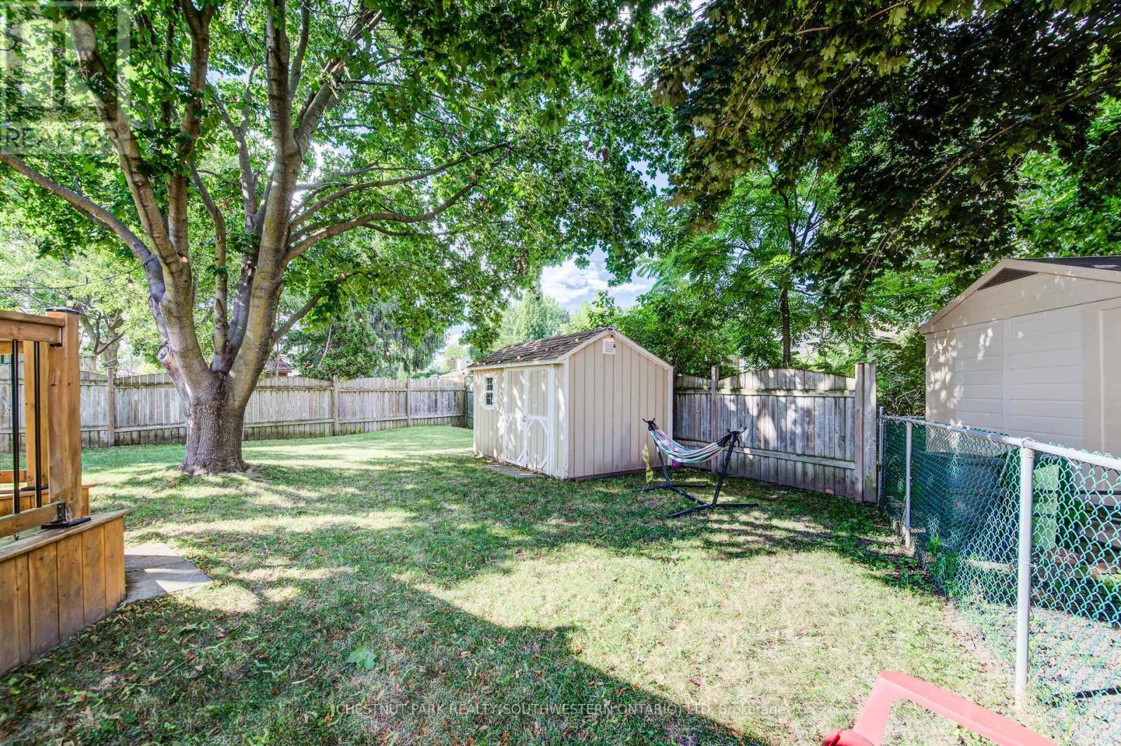 98 Rolling Meadows Drive, Kitchener, Ontario  N2N 1T6 - Photo 46 - X12463181