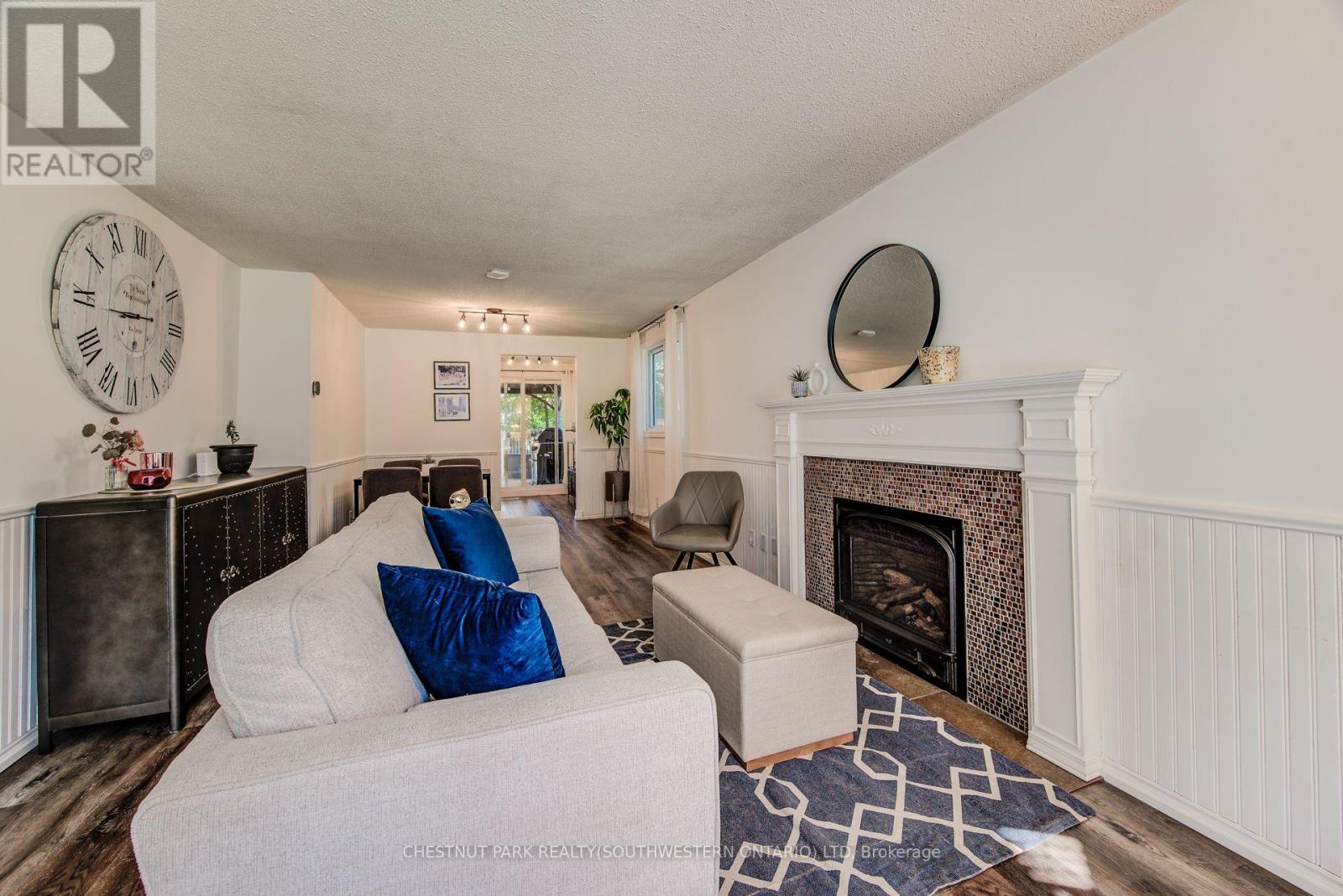 98 Rolling Meadows Drive, Kitchener, Ontario  N2N 1T6 - Photo 8 - X12463181