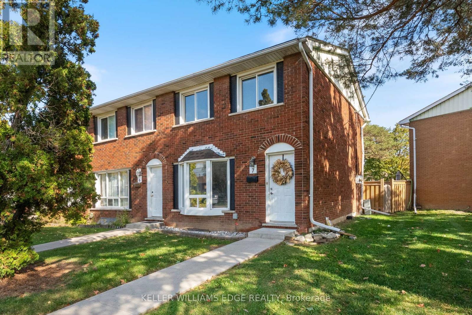 7 - 2700 BARTON STREET E, Hamilton, Ontario