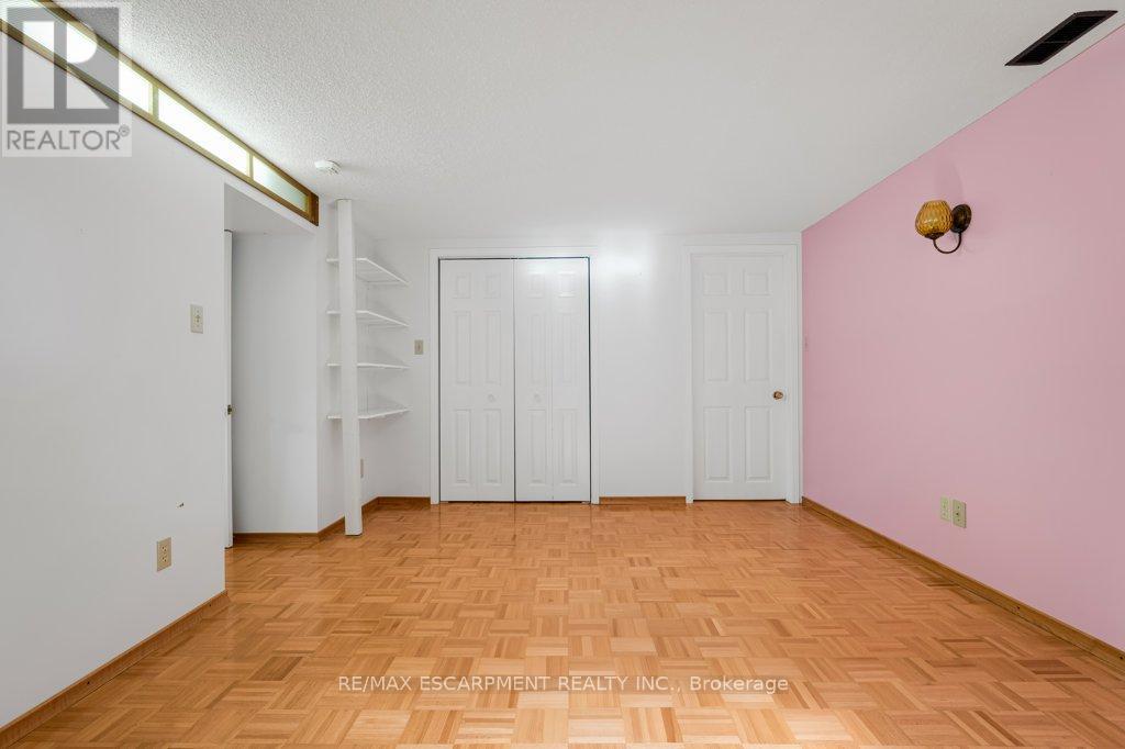 30 Leawood Drive, Grimsby, Ontario  L3M 4E2 - Photo 21 - X12463200