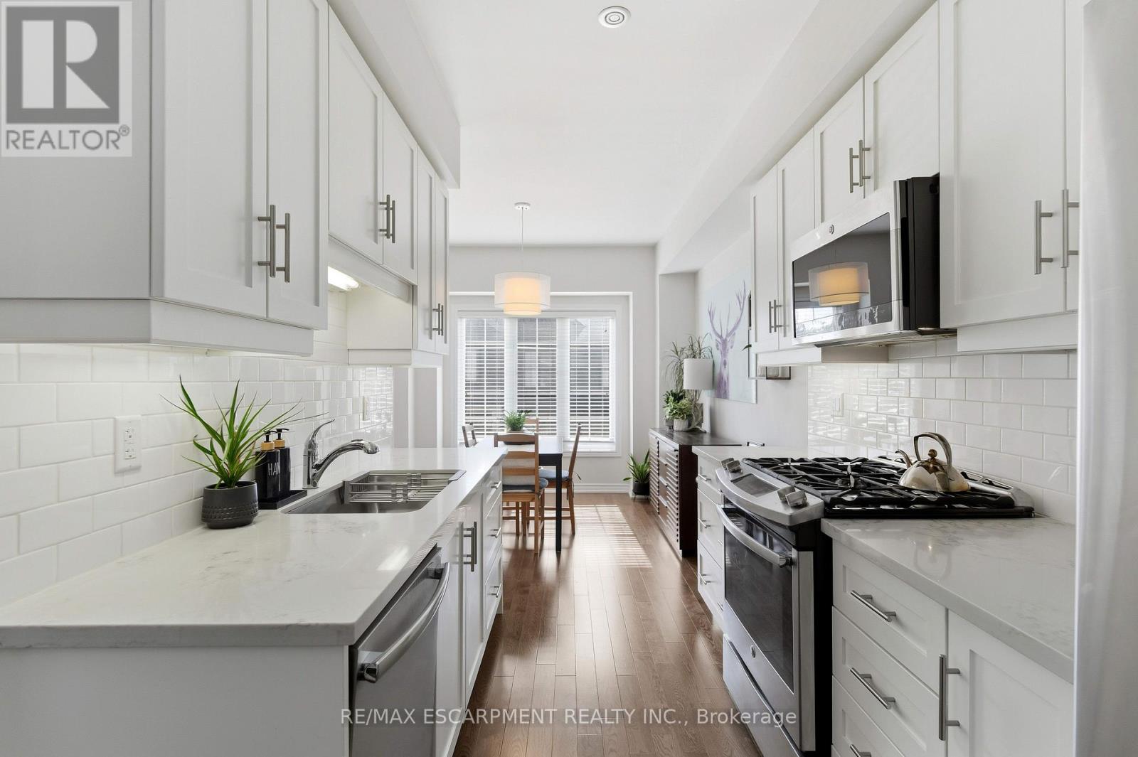 54 - 377 Glancaster Road, Hamilton, Ontario  L9G 0G4 - Photo 15 - X12463249