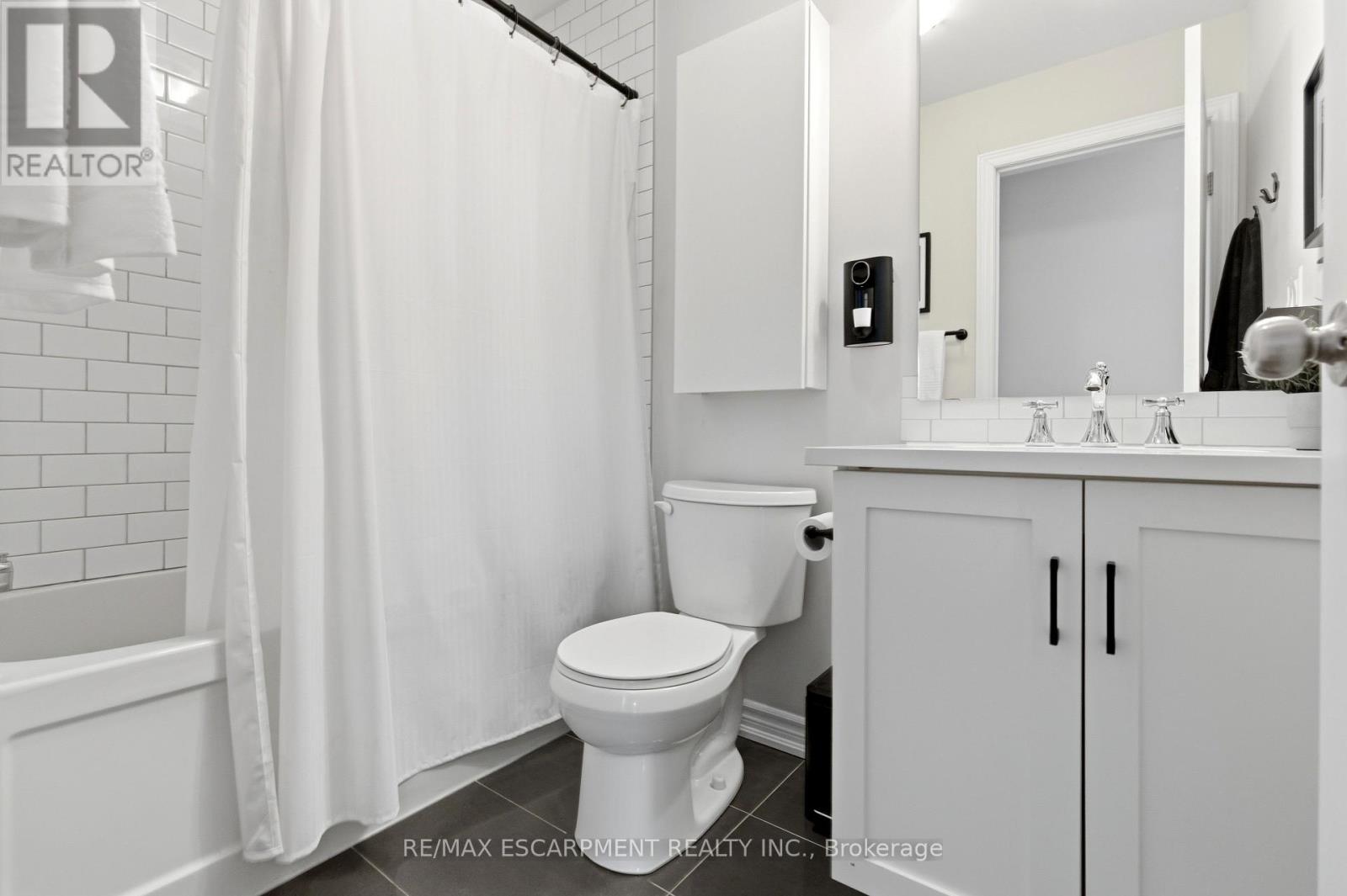 54 - 377 Glancaster Road, Hamilton, Ontario  L9G 0G4 - Photo 24 - X12463249