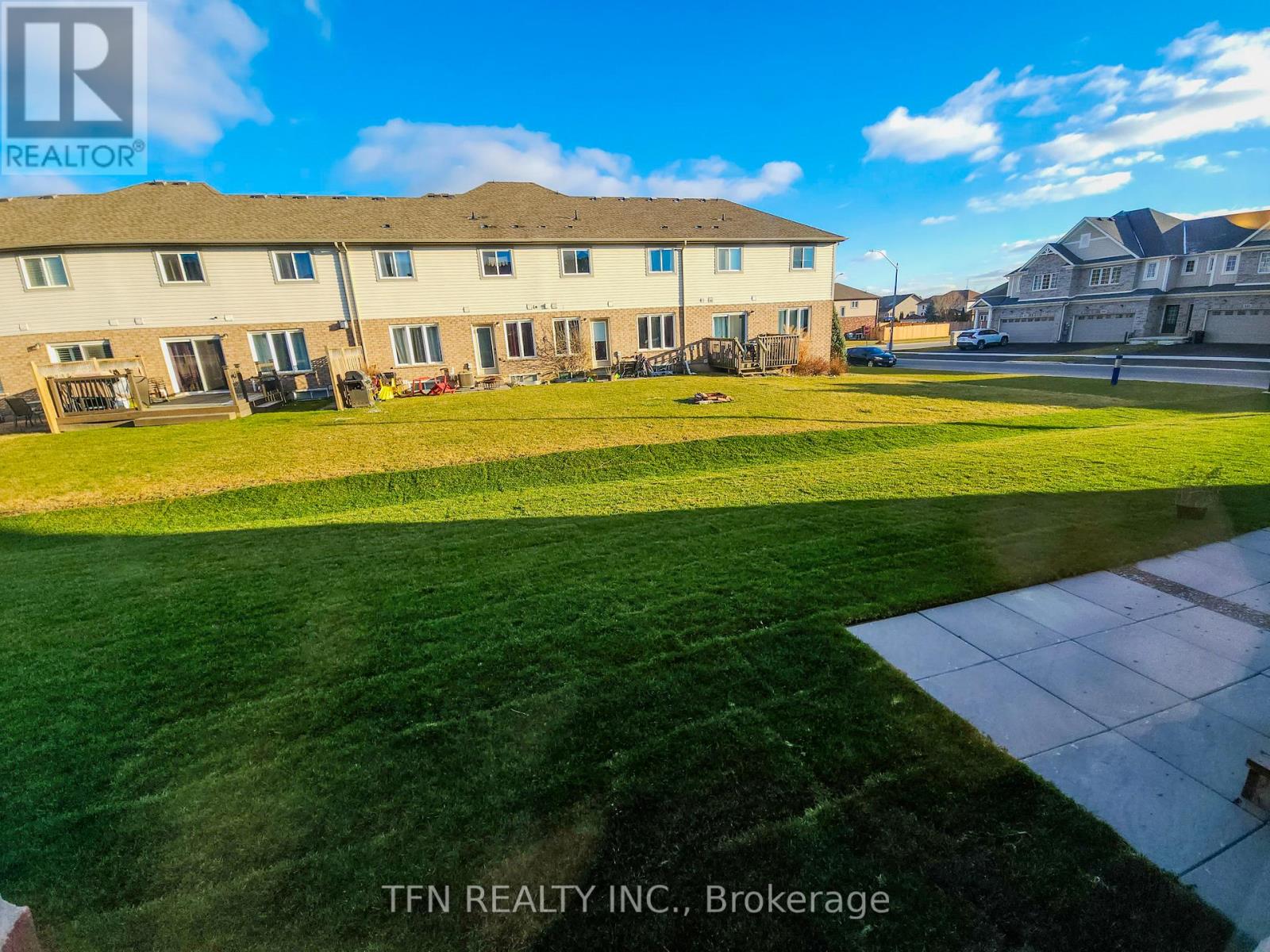 180 Bur Oak Drive, Thorold, Ontario  L2V 0L7 - Photo 18 - X12463264