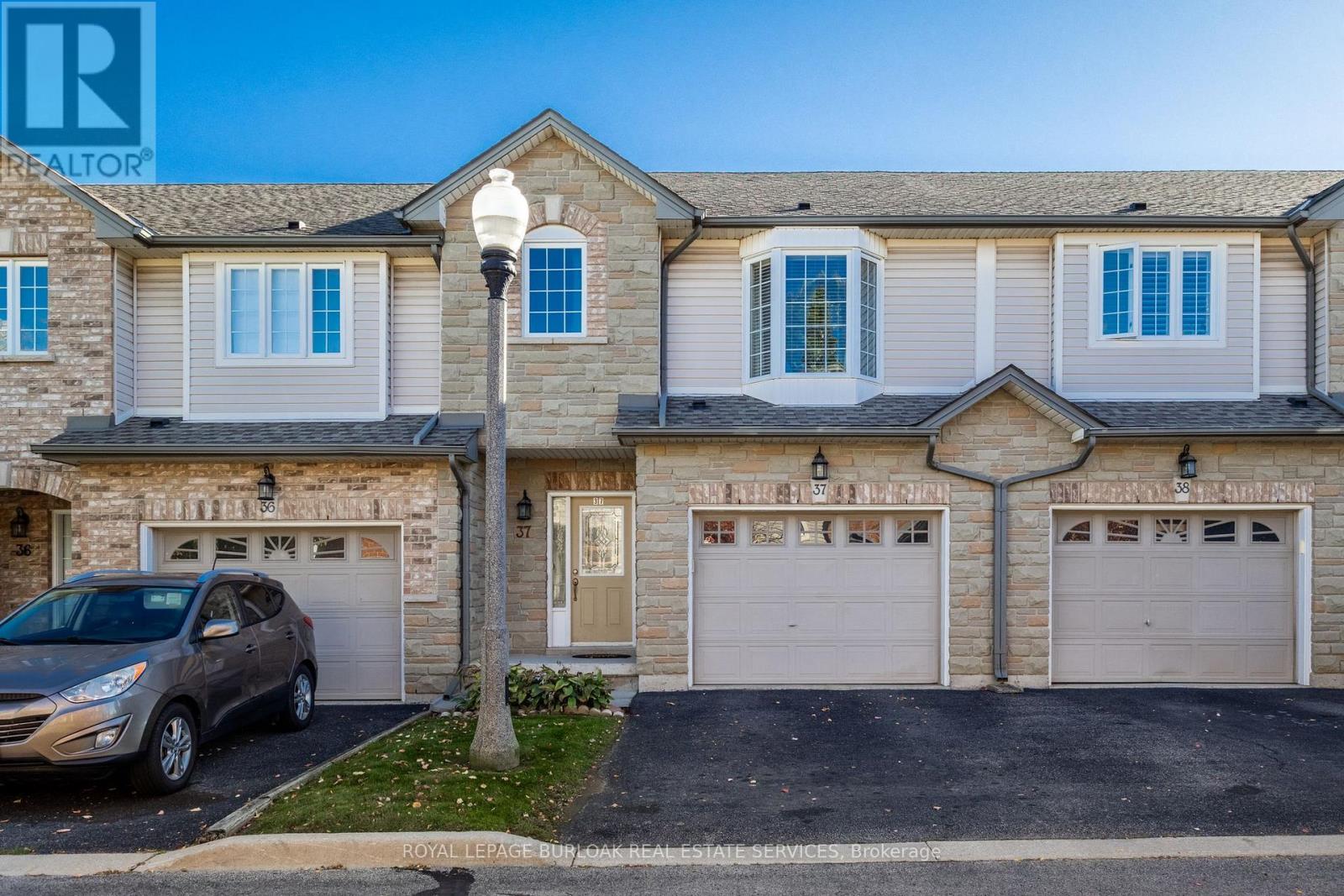 37 - 232 Stonehenge Drive, Hamilton, Ontario  L9K 1R5 - Photo 2 - X12463279