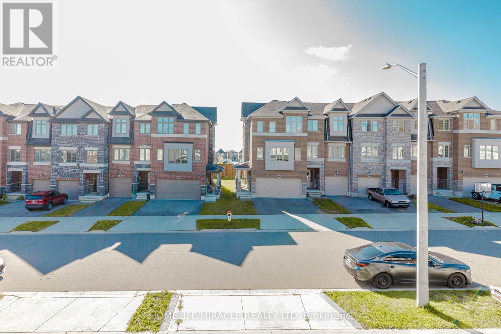 115 Monarch Woods Drive, Kitchener, Ontario  N2P 0K2 - Photo 50 - X12463316