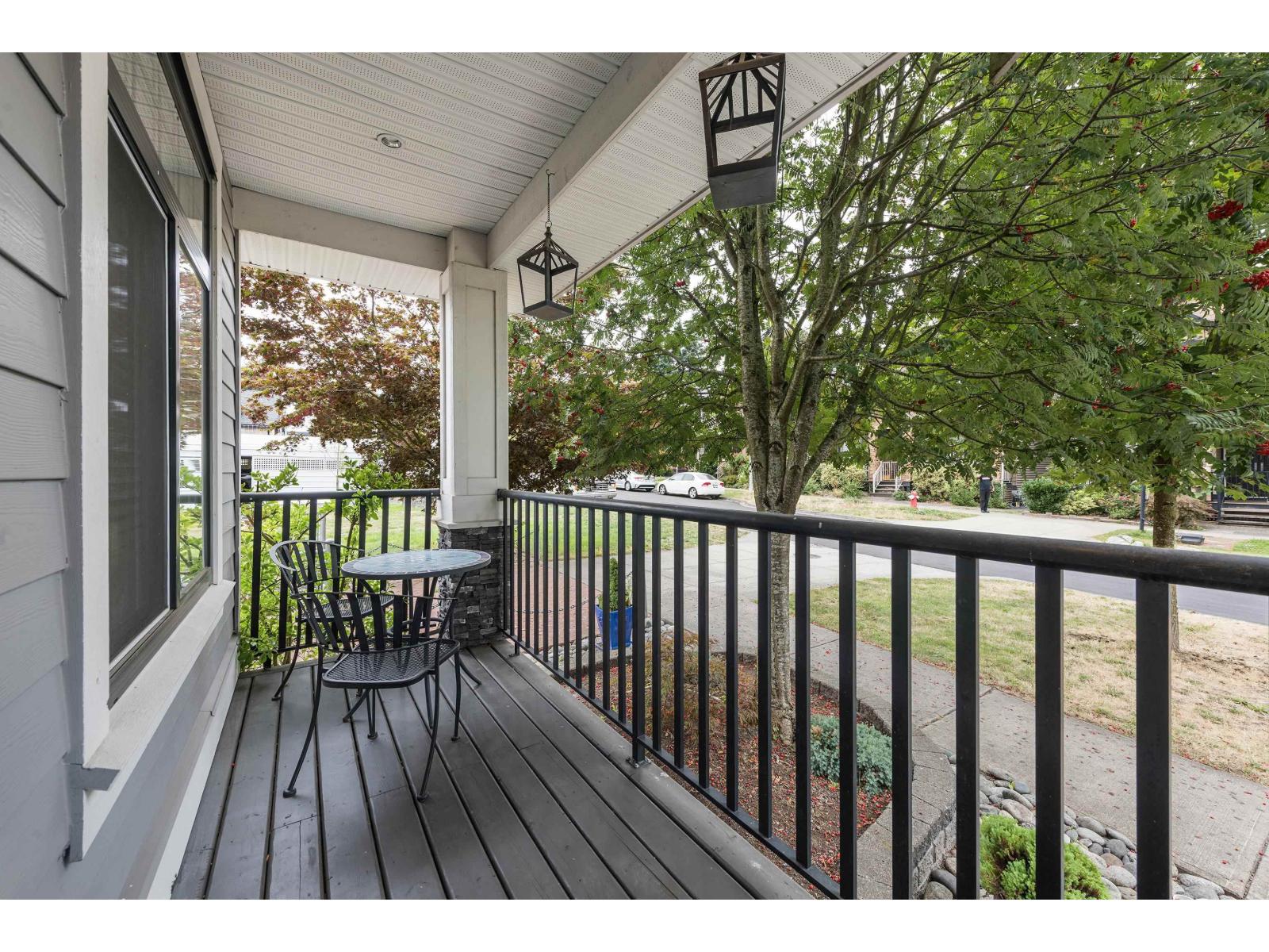 5911 131a Street, Surrey, British Columbia  V3X 0E4 - Photo 3 - R3058652