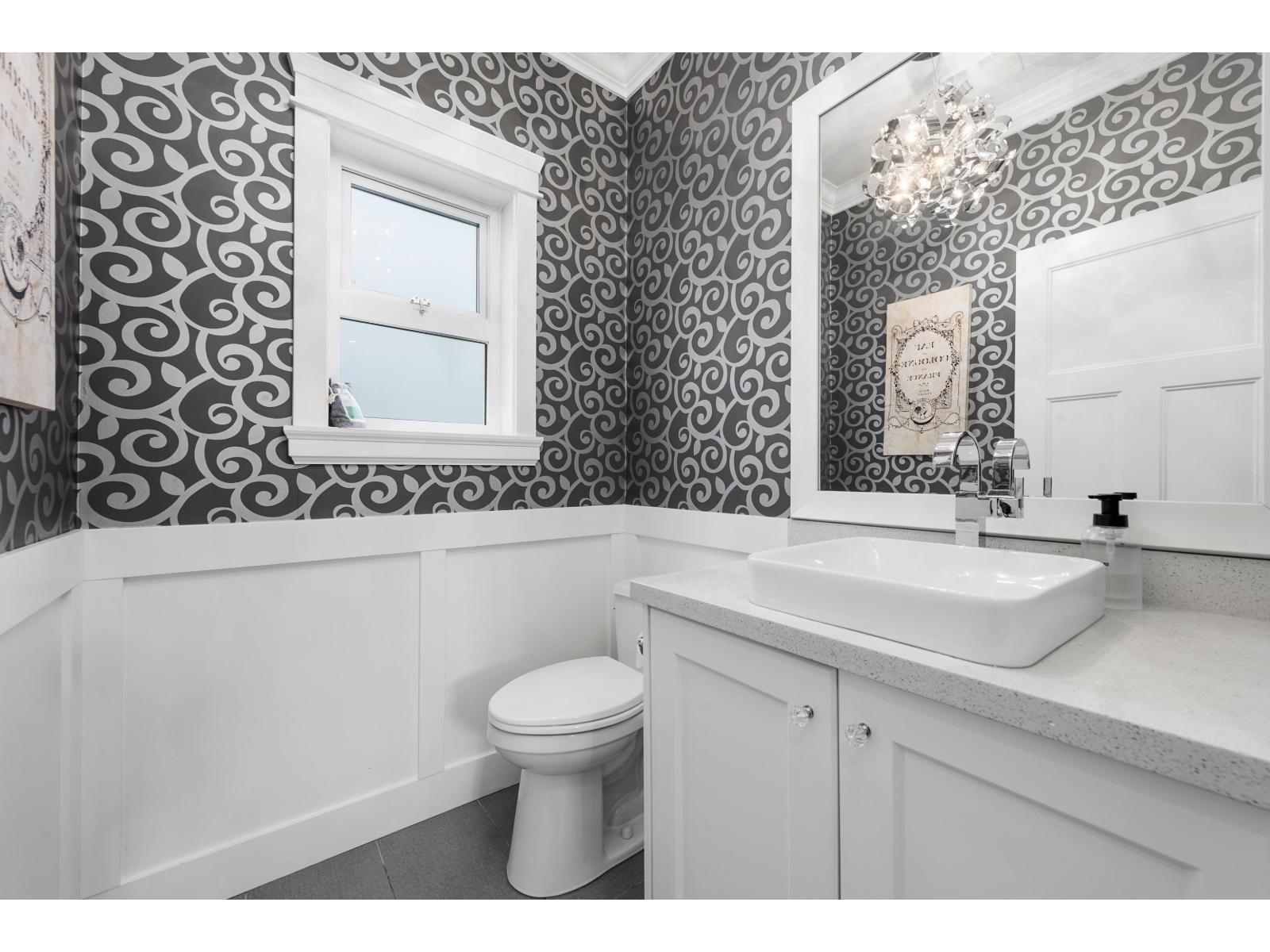 5911 131a Street, Surrey, British Columbia  V3X 0E4 - Photo 6 - R3058652