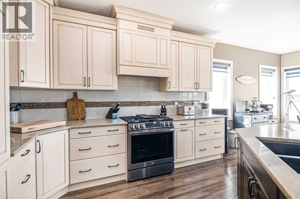 7 Leonard Close, Sylvan Lake, Alberta  T4S 0E7 - Photo 9 - A2264369