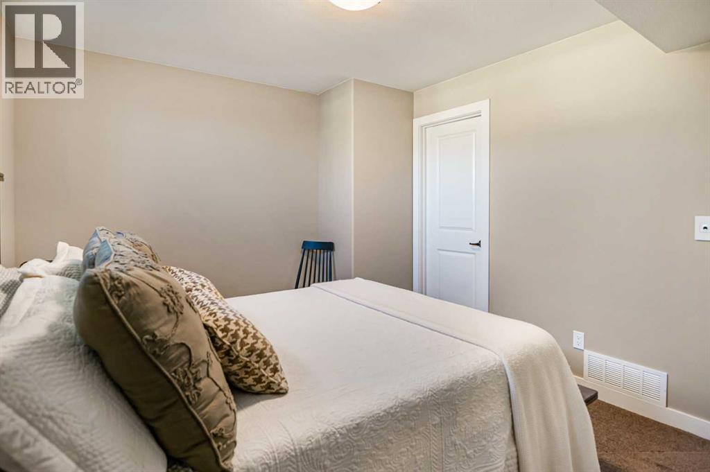 7 Leonard Close, Sylvan Lake, Alberta  T4S 0E7 - Photo 28 - A2264369