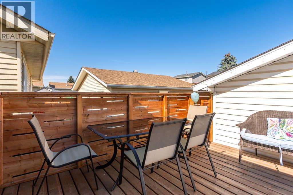 7 Erin Park Bay Se, Calgary, Alberta  T2A 2V4 - Photo 24 - A2258411