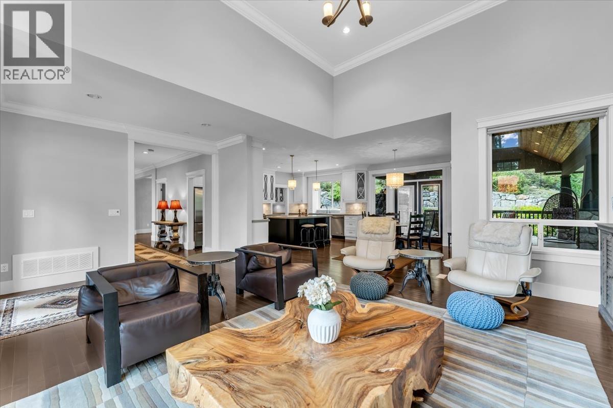 1403 Crystal Creek Drive, Anmore, British Columbia  V3H 0A3 - Photo 6 - R3056560