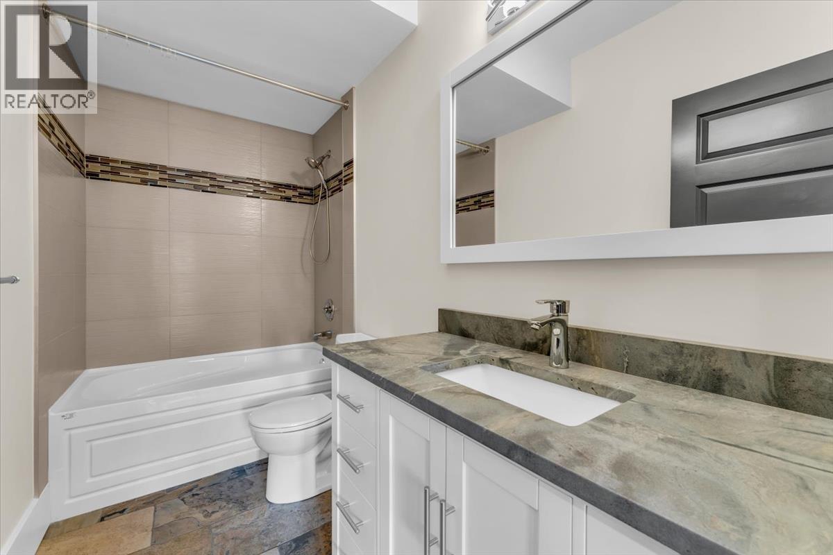 1403 Crystal Creek Drive, Anmore, British Columbia  V3H 0A3 - Photo 34 - R3056560