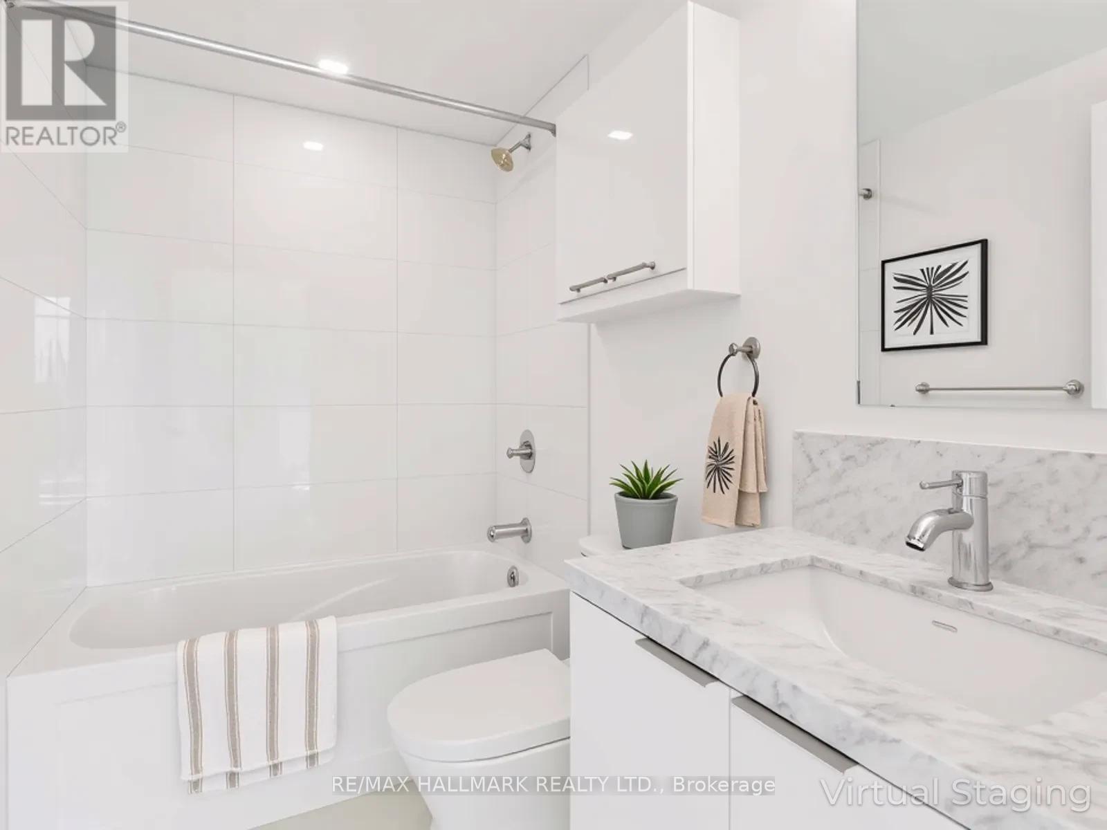 3217 - 230 Simcoe Street, Toronto, Ontario  M5T 0G7 - Photo 5 - C12463377