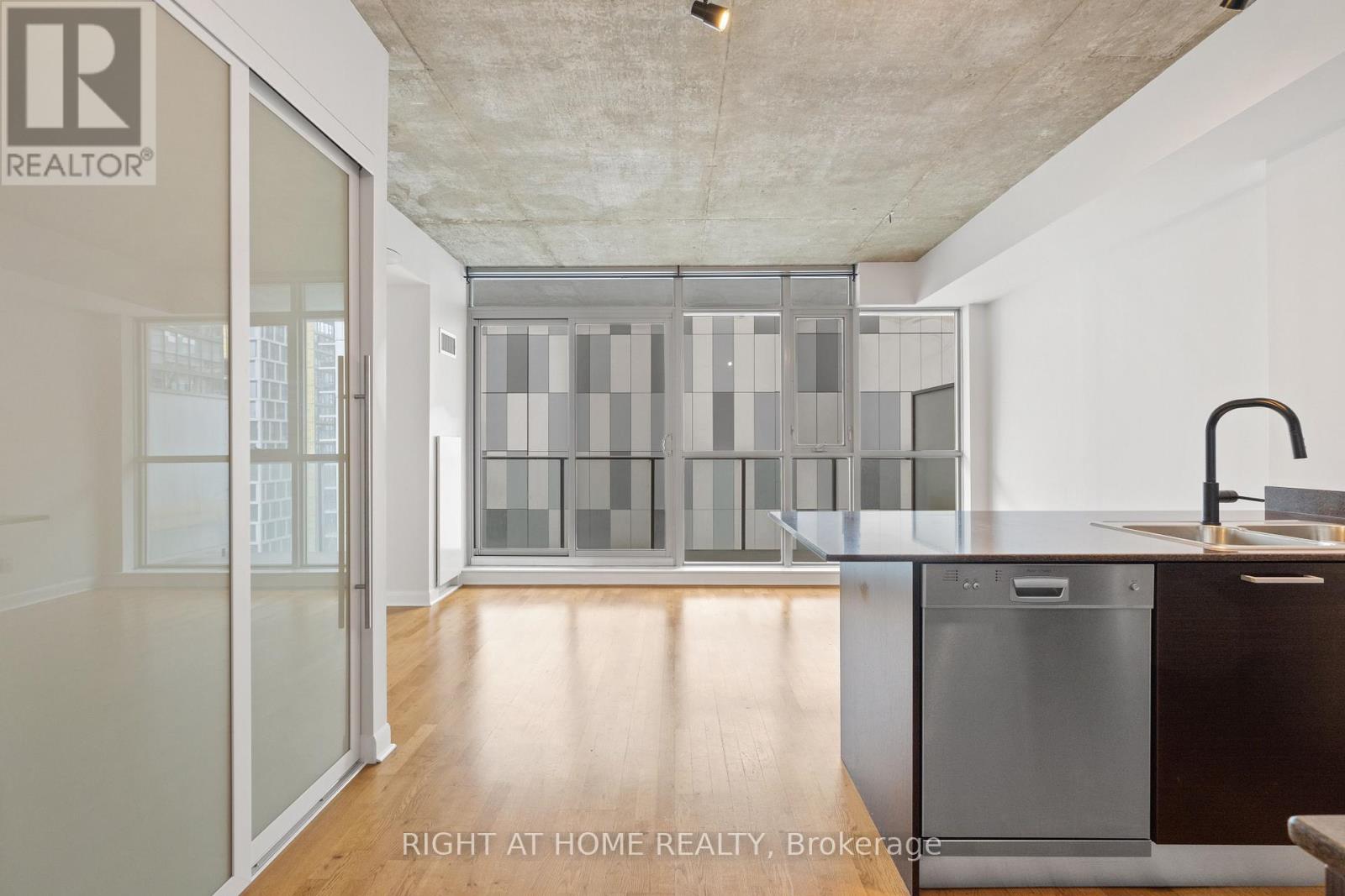 3106 - 375 King Street W, Toronto, Ontario  M5V 1K5 - Photo 17 - C12463380