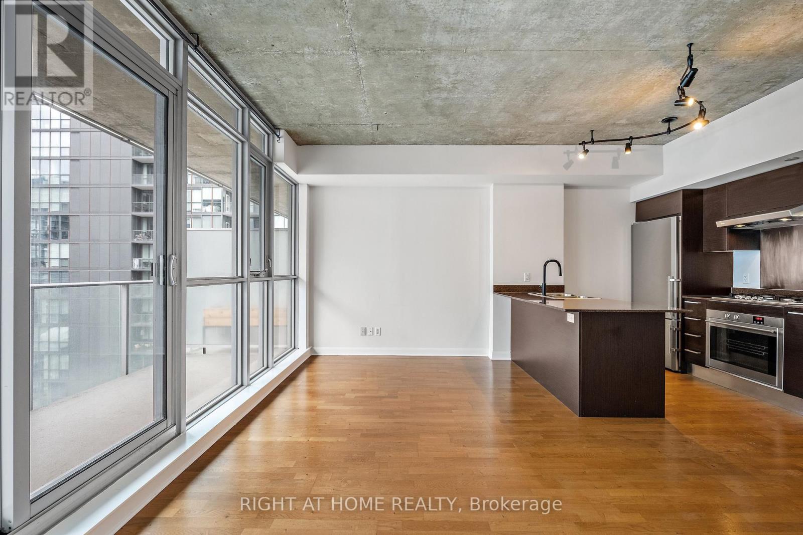 3106 - 375 King Street W, Toronto, Ontario  M5V 1K5 - Photo 21 - C12463380