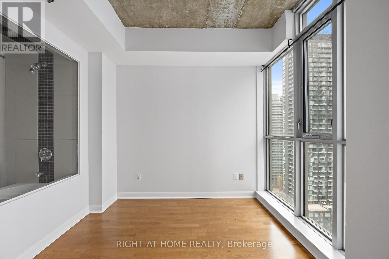 3106 - 375 King Street W, Toronto, Ontario  M5V 1K5 - Photo 3 - C12463380