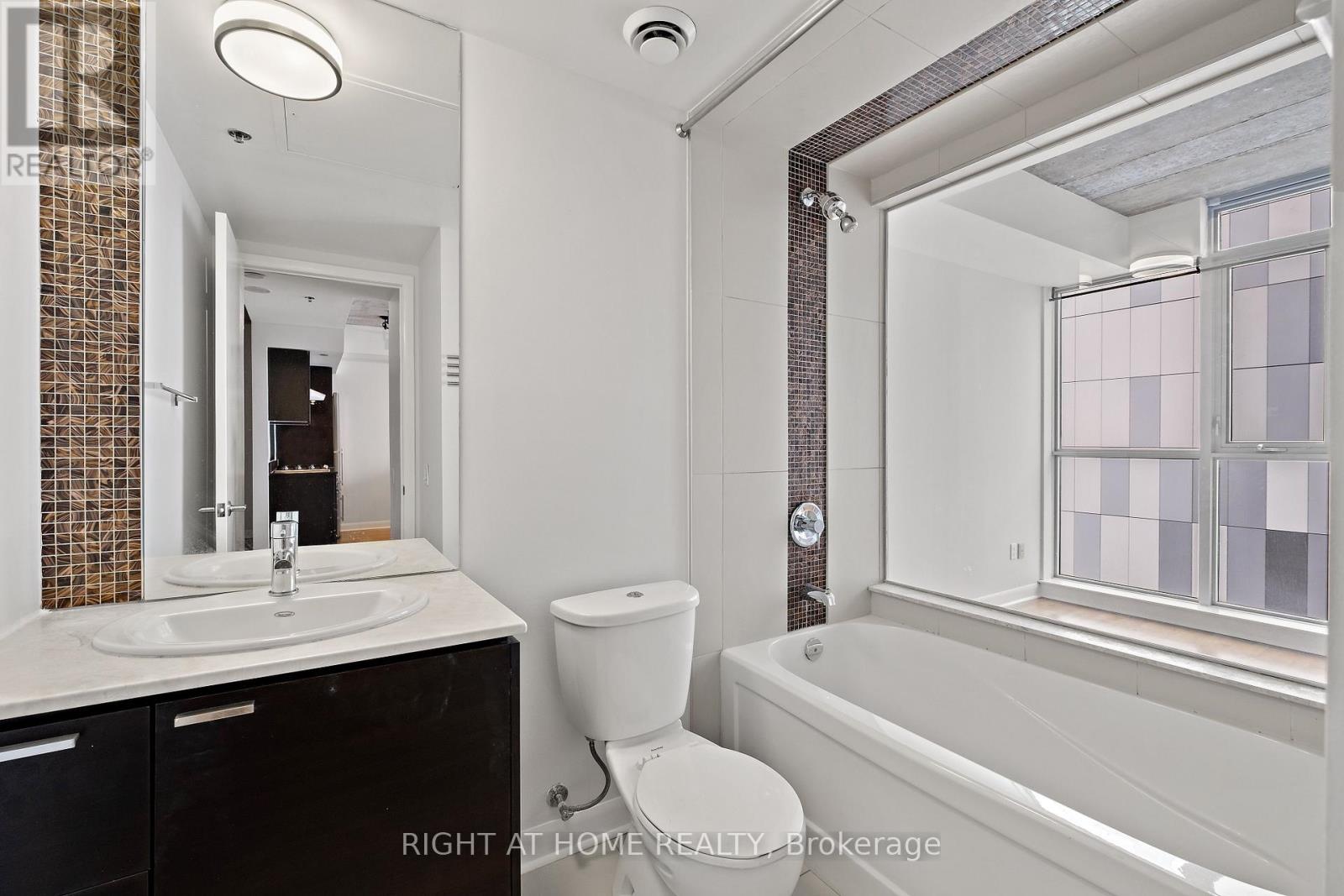 3106 - 375 King Street W, Toronto, Ontario  M5V 1K5 - Photo 6 - C12463380