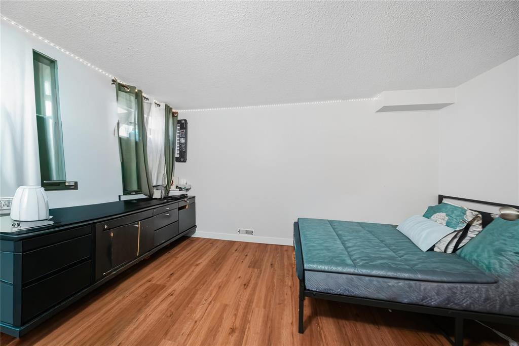 67 Birchlynn Bay, Winnipeg, Manitoba  R2R 2S9 - Photo 12 - 202526108